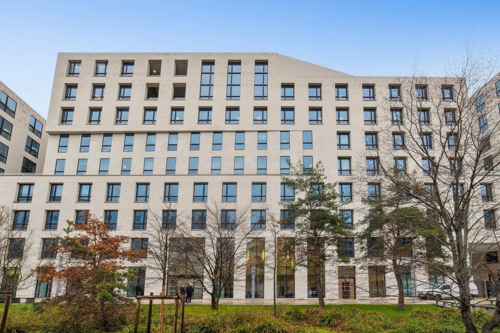 58 Avenue Emile Zola, Boulogne-Billancourt to rent Building Photo- Image 1 of 3