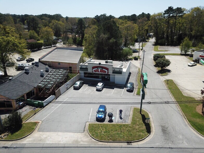 1214 Maple St, Carrollton, GA for sale - Building Photo - Image 2 of 7