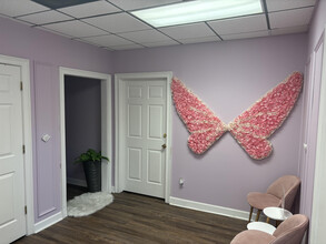 3113 Roswell Rd, Marietta, GA for rent Lobby- Image 1 of 7