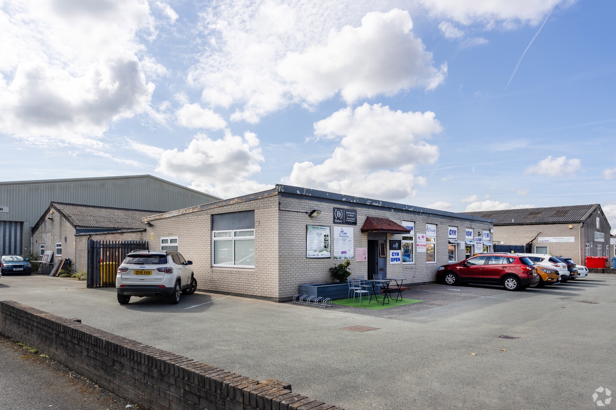 Grange House, Lancaster Rd, Shrewsbury to rent Primary Photo- Image 1 of 9