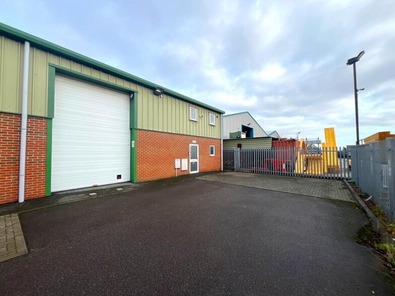 Maldon Rd, Latchingdon to rent - Building Photo - Image 2 of 14