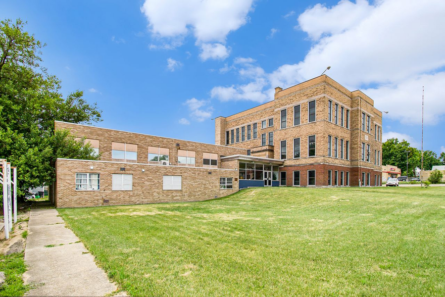 485 SW Capital Ave, Battle Creek, MI for sale - Building Photo - Image 1 of 31