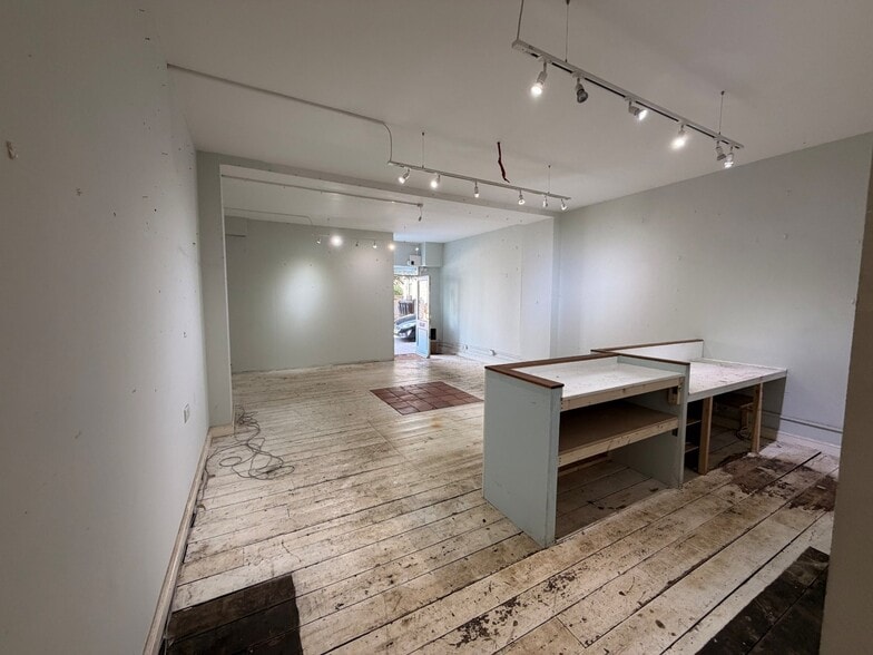 91 Rowlands Rd, Worthing to rent - Interior Photo - Image 2 of 8