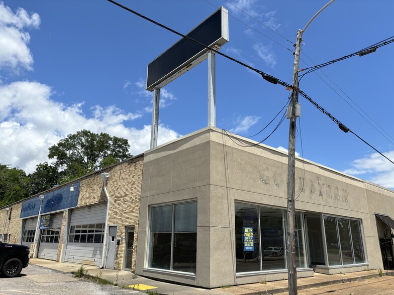 620 W Main St, Tupelo, MS for rent - Building Photo - Image 2 of 8