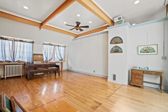 9108 Church St, Manassas, VA to rent Interior Photo- Image 2 of 16