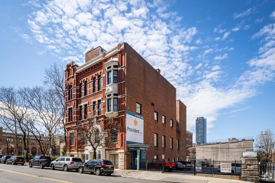 239 Washington St, Jersey City, NJ for rent - Building Photo - Image 1 of 8