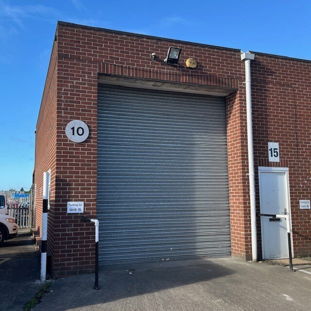 Hawkins Ln, Burton On Trent to rent Interior Photo- Image 1 of 1