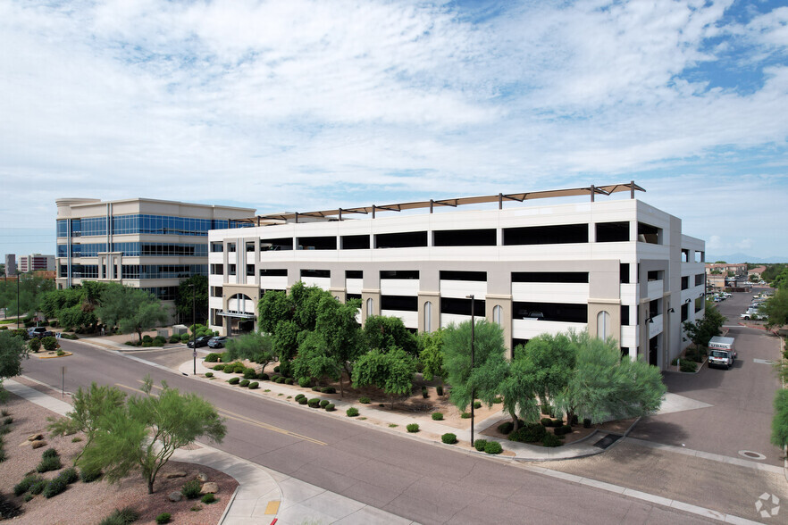 1760 E Pecos Rd, Gilbert, AZ for rent - Building Photo - Image 3 of 40