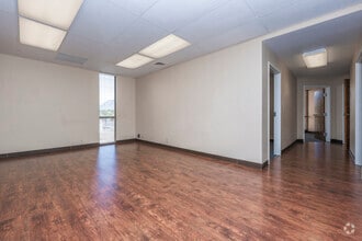 2901 Juan Tabo Blvd NE, Albuquerque, NM to rent Interior Photo- Image 1 of 3