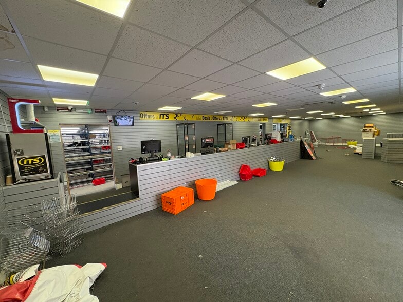 479 Lea Bridge Rd, London to rent - Interior Photo - Image 3 of 4