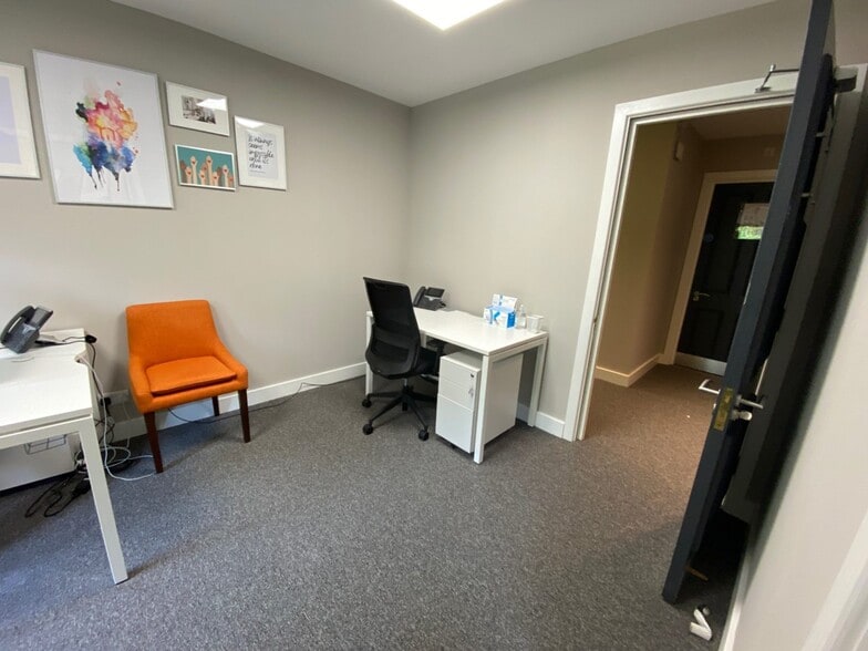 3 Bassett Av, Southampton to rent - Interior Photo - Image 3 of 8