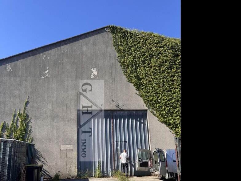 Industrial in Fontenay-Trésigny for sale - Building Photo - Image 3 of 3