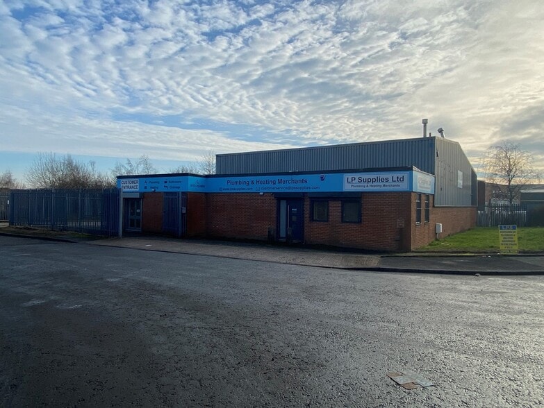 Howley Park Rd, Morley for sale - Primary Photo - Image 1 of 1