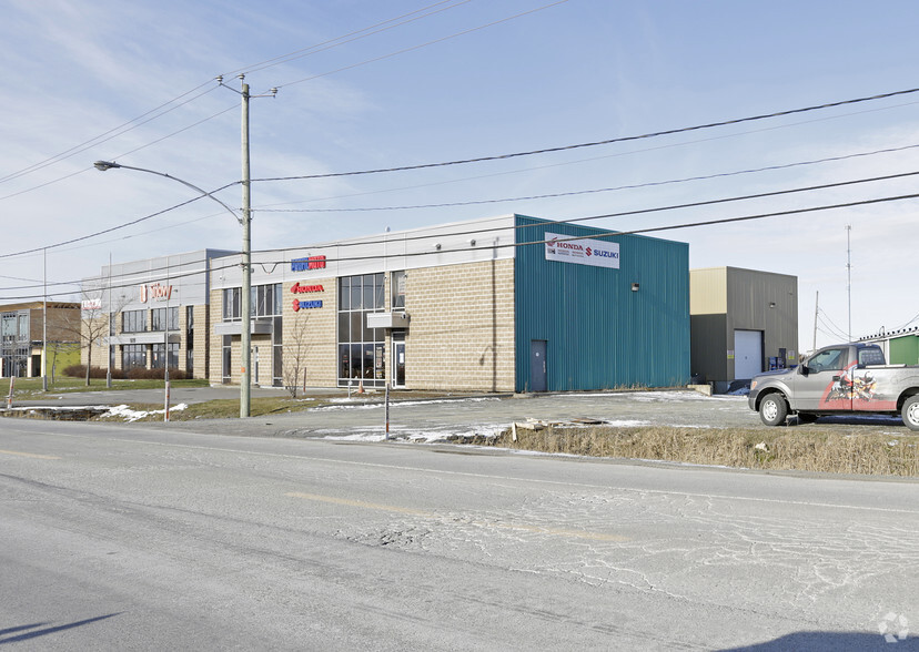 1609-1611 Ch De L'industrie, St-Mathieu-Beloeil, QC for rent - Building Photo - Image 1 of 3