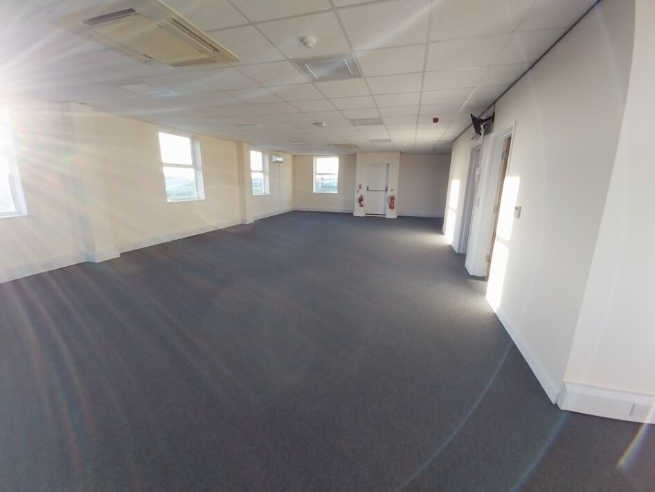 10 Pioneer Way, Lincoln to rent Interior Photo- Image 1 of 4