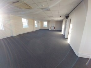 10 Pioneer Way, Lincoln to rent Interior Photo- Image 1 of 4