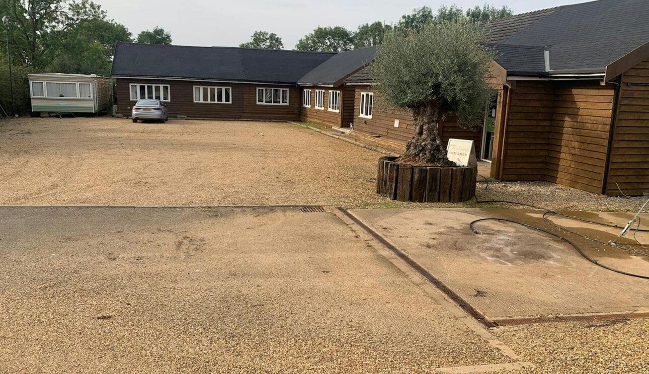 Oundle Rd, Peterborough for sale Primary Photo- Image 1 of 1