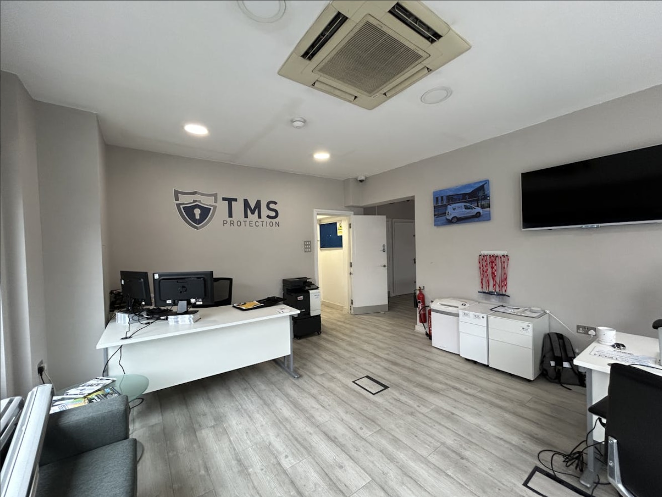 466-468 Roman Rd, London to rent Interior Photo- Image 1 of 6