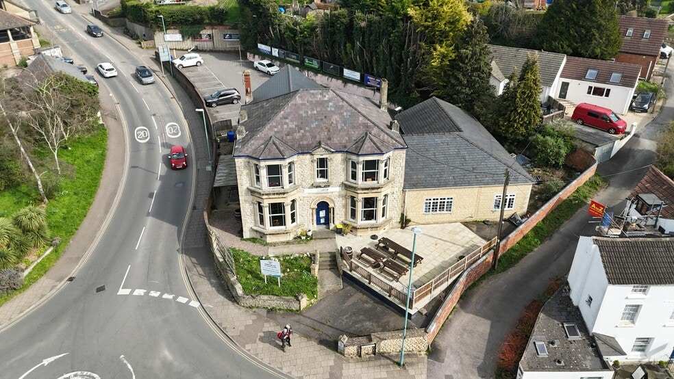 8 London Rd, Stroud for sale - Building Photo - Image 2 of 12