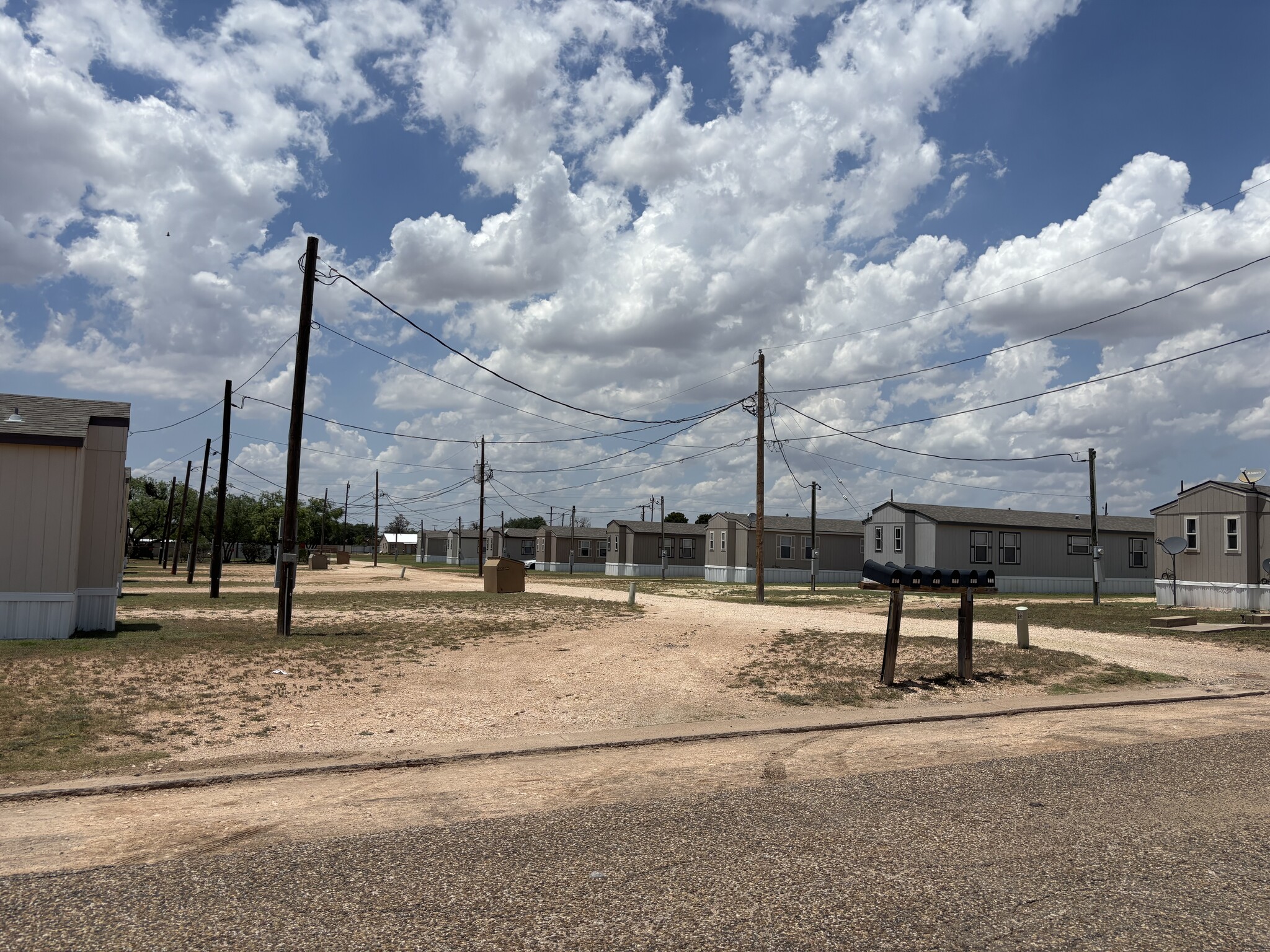 Snyder Mobile Home Park portfolio of 2 properties for sale on LoopNet.co.uk Building Photo- Image 1 of 18