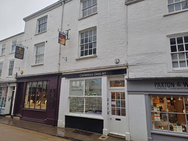 54 Palace St, Canterbury to rent - Primary Photo - Image 1 of 5