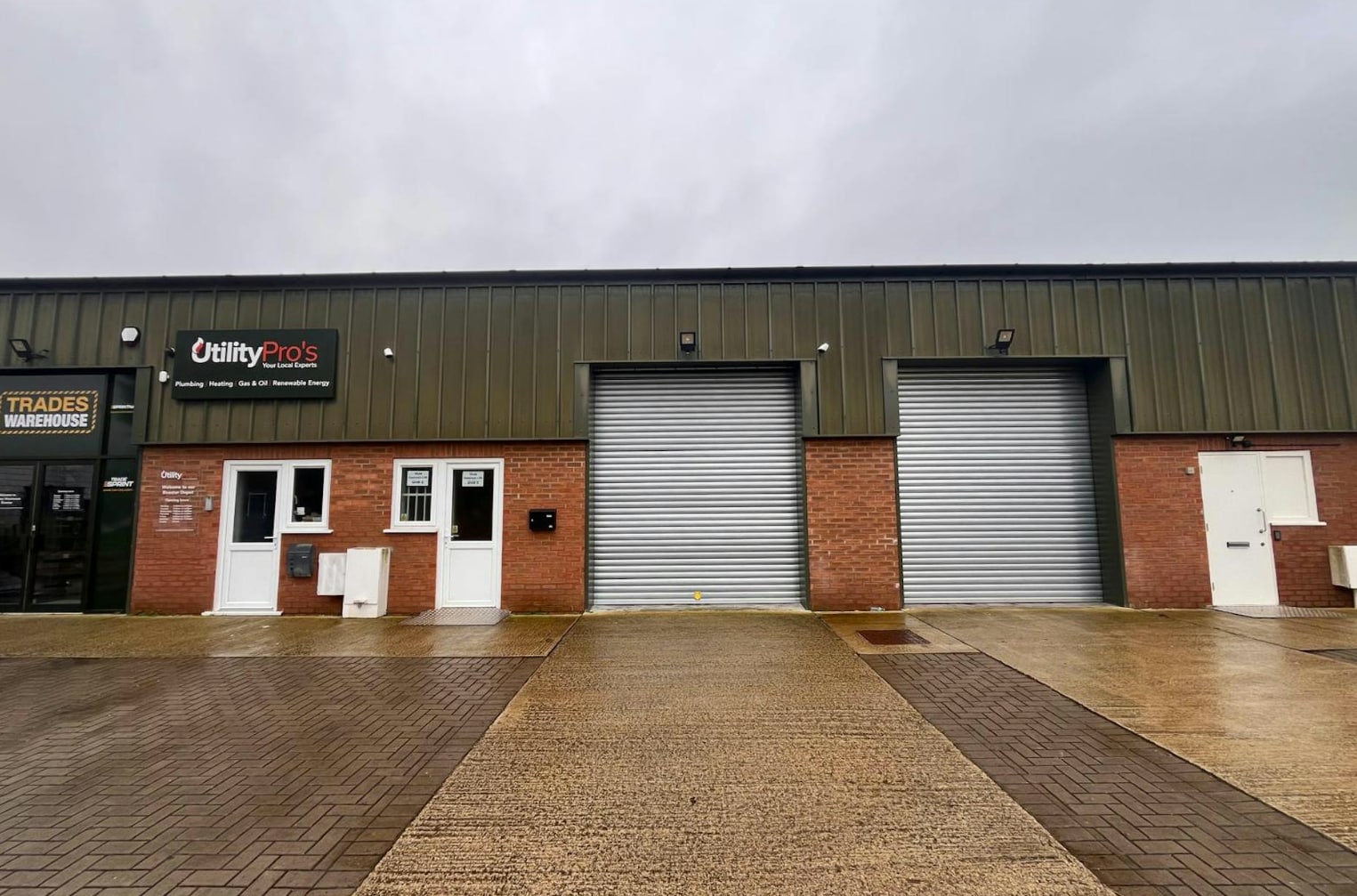 1-8 Bicester Rd, Aylesbury to rent Building Photo- Image 1 of 2