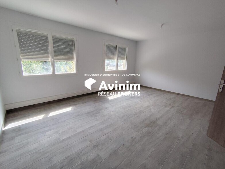 Office in Fenouillet to rent - Interior Photo - Image 2 of 2