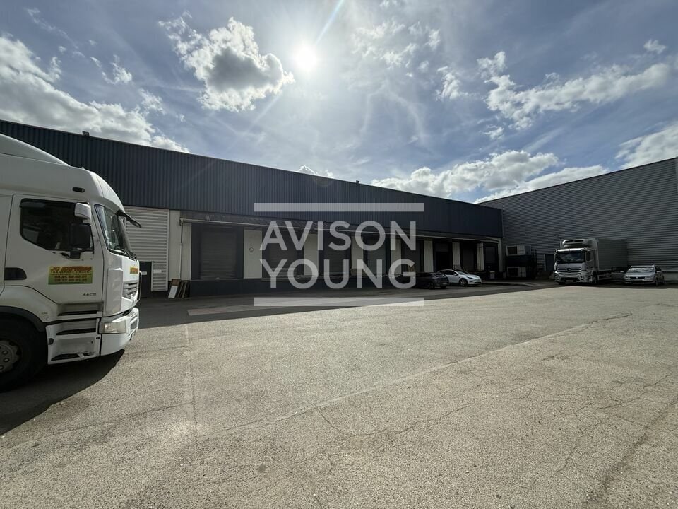 Industrial in Gonesse to rent Building Photo- Image 1 of 5