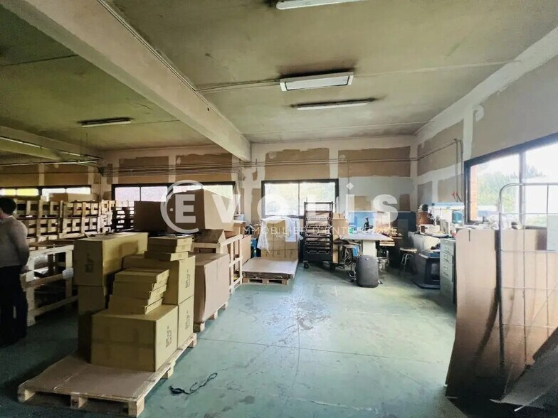 Light Industrial in Neuilly-Plaisance for sale - Interior Photo - Image 2 of 11