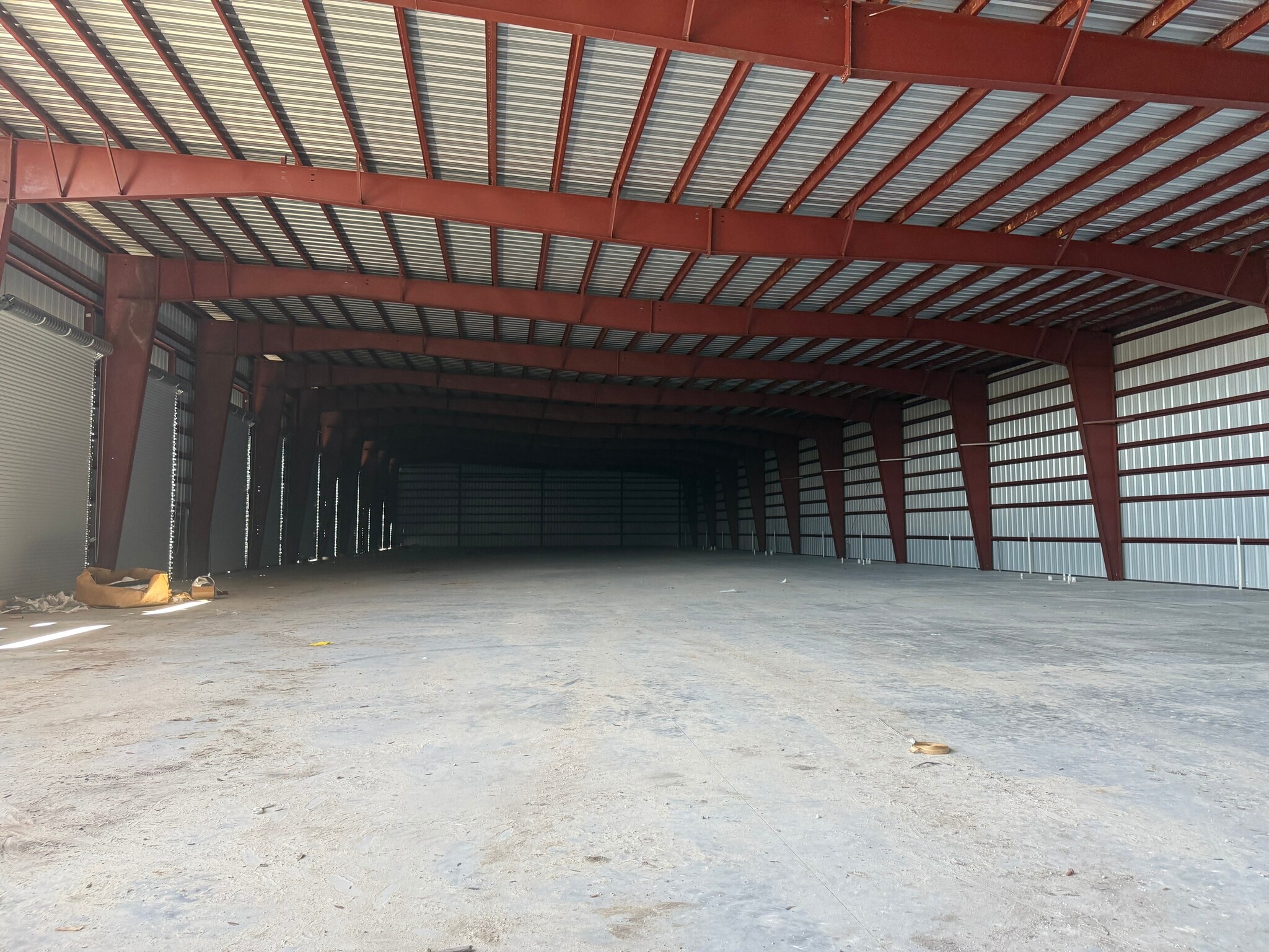 1402-1472 Old Dixie Hwy, Vero Beach, FL to rent Interior Photo- Image 1 of 3