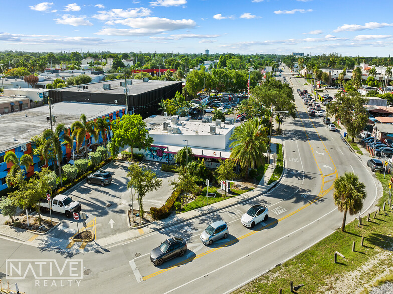 911-913 NE 4th Ave, Fort Lauderdale, FL for rent - Building Photo - Image 3 of 23