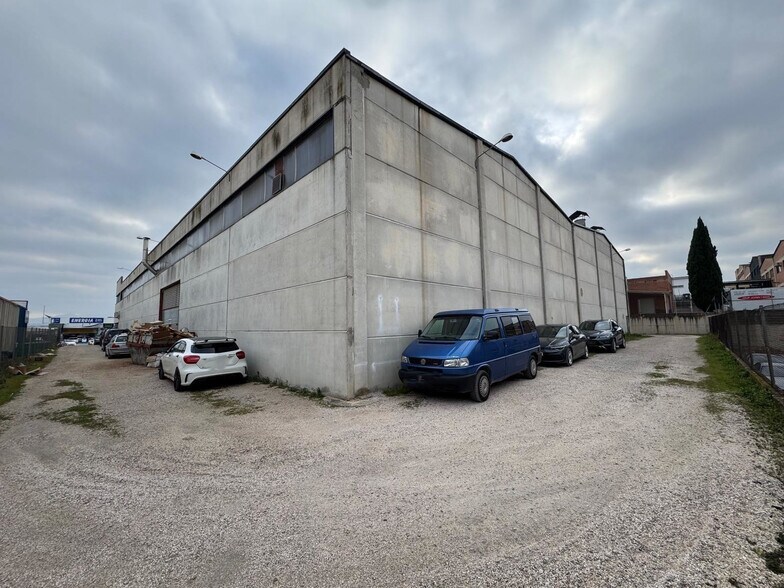 Industrial in Igualada, Barcelona to rent - Building Photo - Image 3 of 30