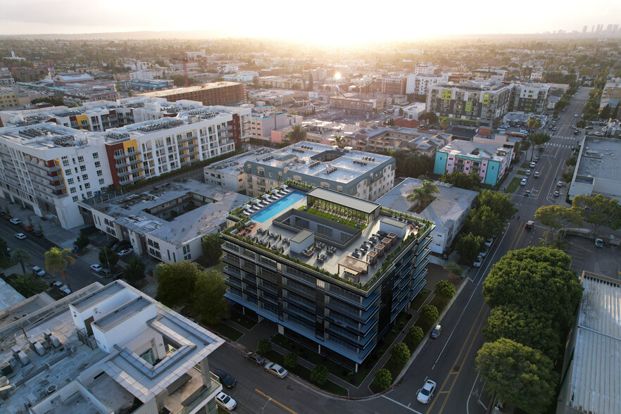 705-715 S Serrano Ave, Los Angeles, CA for rent - Building Photo - Image 2 of 13