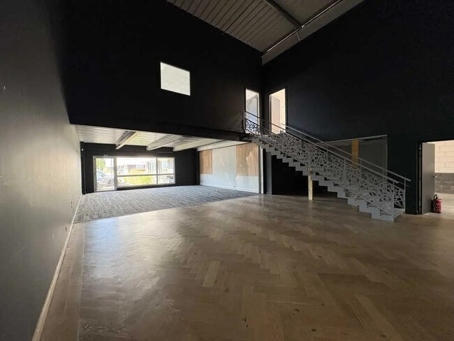 Vente Local d'activités 612 m²