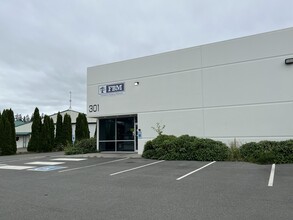 301 Business Park Loop, Sequim, WA for rent Building Photo- Image 1 of 24