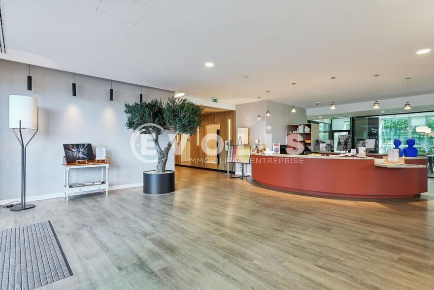 29 Boulevard Romain Rolland, Montrouge to rent - Building Photo - Image 3 of 23