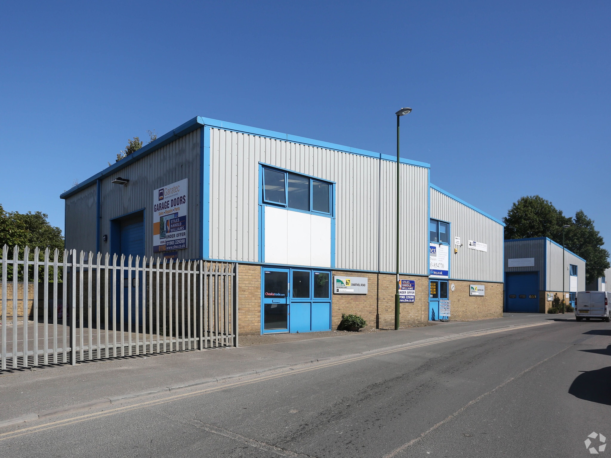 Chartwell Rd, Lancing to rent Primary Photo- Image 1 of 3