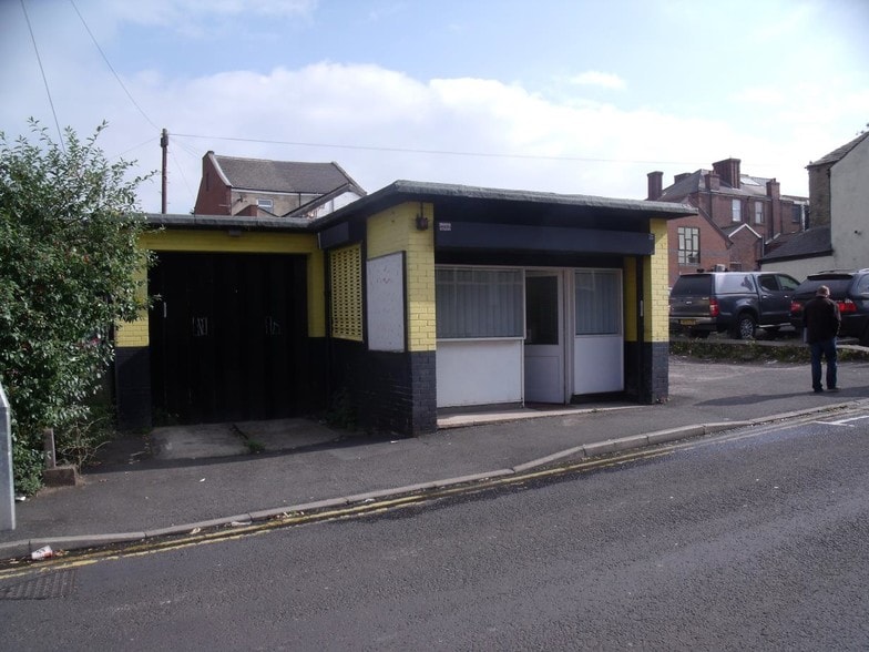 19 Water St, Hyde for sale - Building Photo - Image 2 of 5