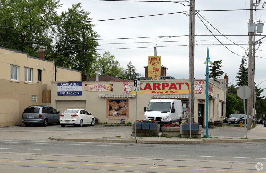 3471 Lake Shore Blvd W, Toronto, ON for sale - Primary Photo - Image 1 of 5