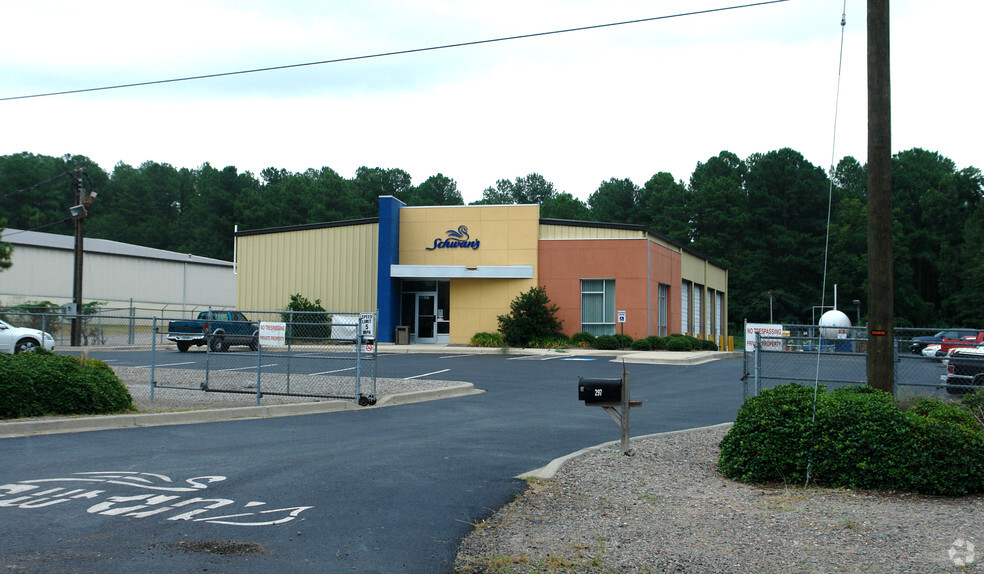 297 Industrial Dr, Lexington, SC for sale - Primary Photo - Image 1 of 11