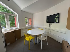 104 Gloucester Green, Oxford to rent Interior Photo- Image 2 of 9