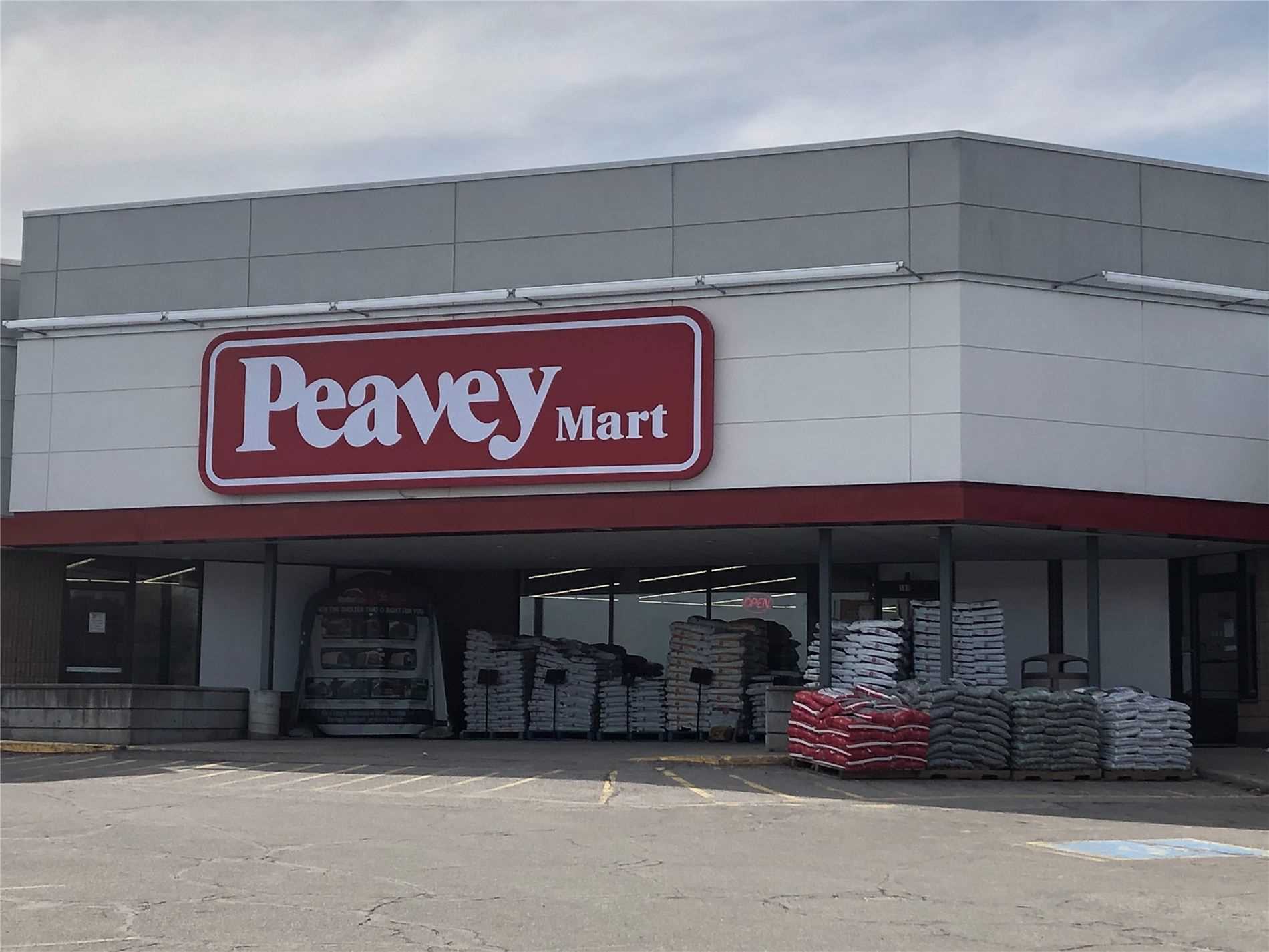 164-190 Holland St W, Bradford, ON to rent Building Photo- Image 1 of 3