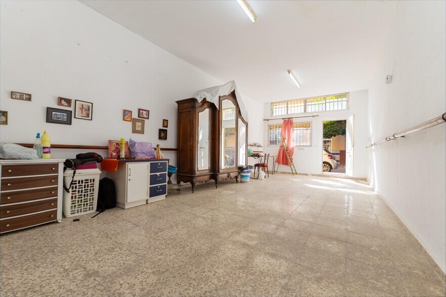 Calle Mirasierra, 3, Fuengirola, Málaga for sale - Building Photo - Image 3 of 16