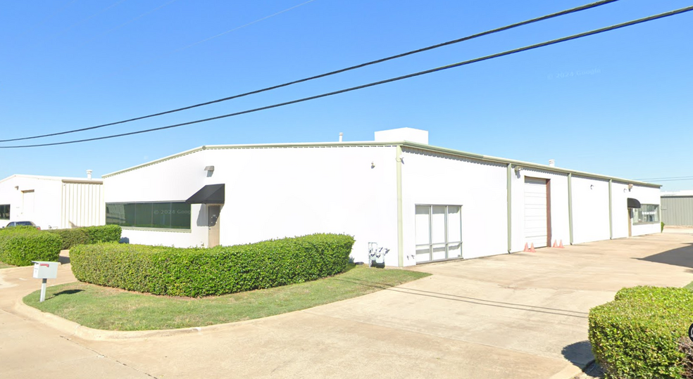 4750 Ratliff Ln, Addison, TX for rent - Building Photo - Image 1 of 3