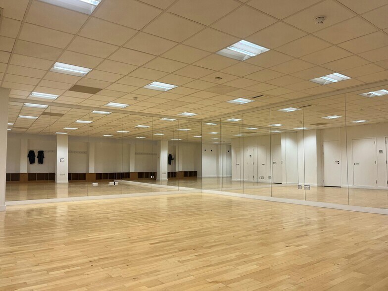 10 Great Turnstile, London to rent - Building Photo - Image 3 of 21