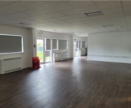 23 Ardlaw St, Glasgow to rent Interior Photo- Image 1 of 3