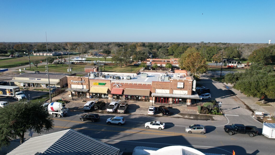 8502-8510 FM 359 Rd S, Fulshear, TX to rent Building Photo- Image 1 of 6