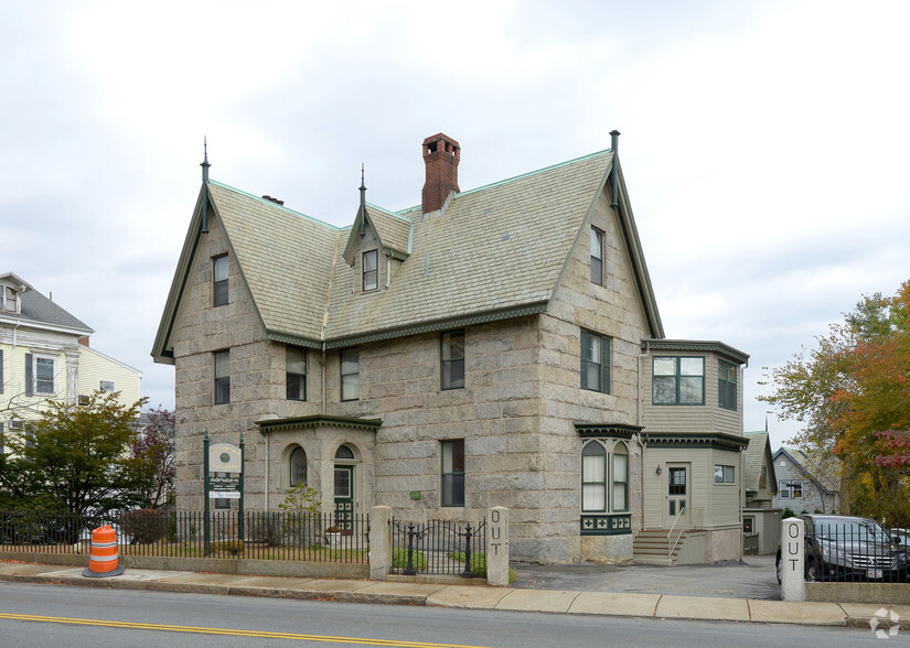 412 County St, New Bedford, MA for rent - Primary Photo - Image 1 of 22