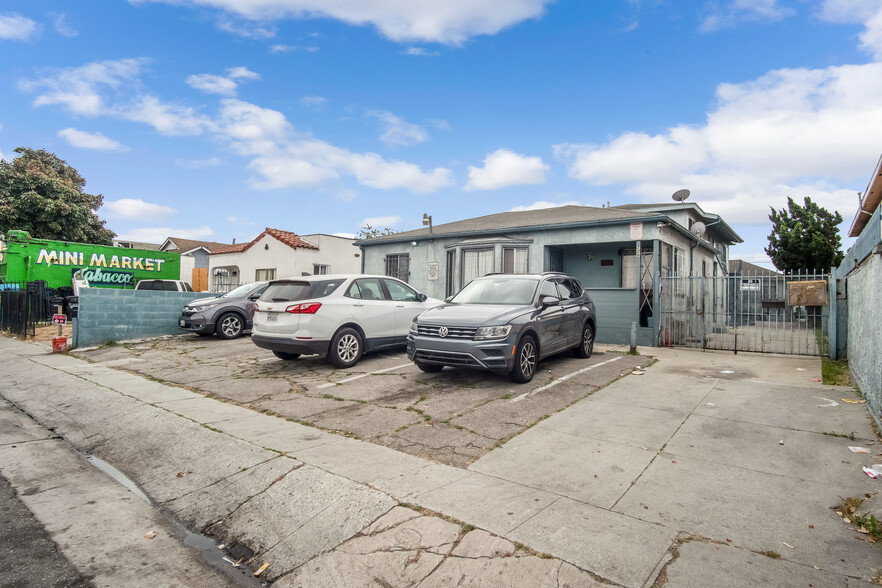 726 W Imperial Hwy, Los Angeles, CA for sale - Building Photo - Image 2 of 15