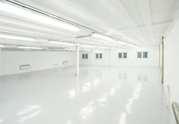 1-1A Cullen Way, London to rent Interior Photo- Image 1 of 4